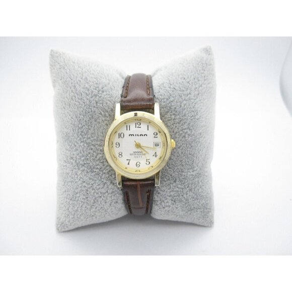 Women's Milan 100ft Quartz 100ft WR Analog 26mm Dial Causal Round Watch (E98) - Picture 4 of 9